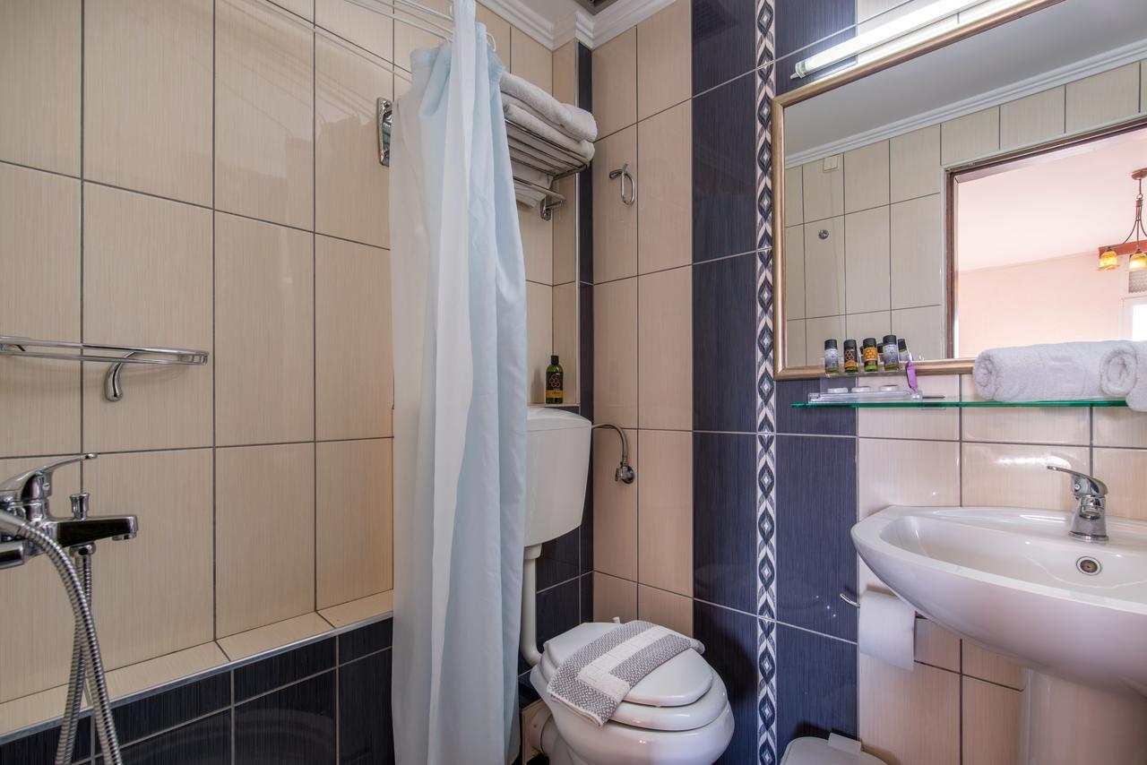 איגומניטסה Jolly Hotel מראה חיצוני תמונה