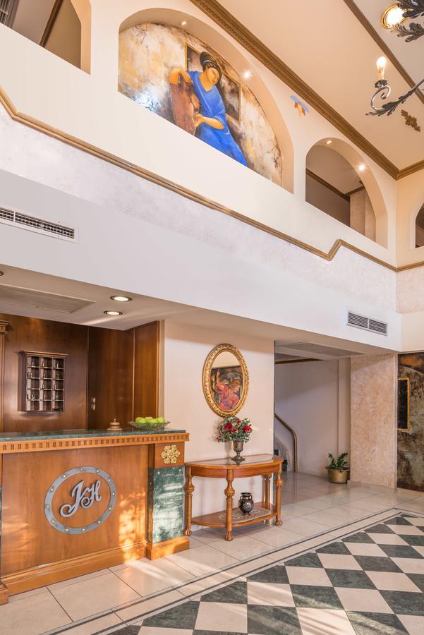 איגומניטסה Jolly Hotel מראה חיצוני תמונה