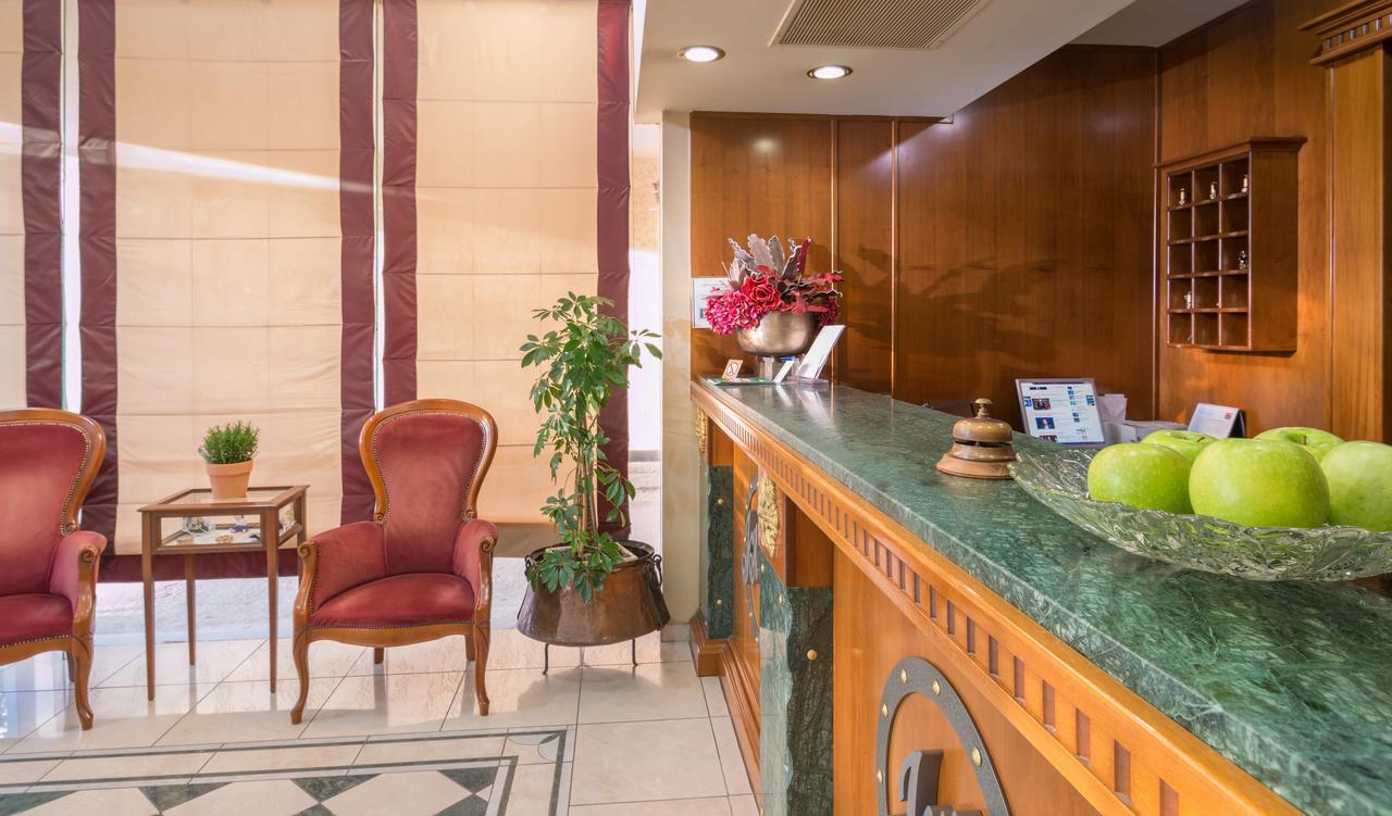 איגומניטסה Jolly Hotel מראה חיצוני תמונה