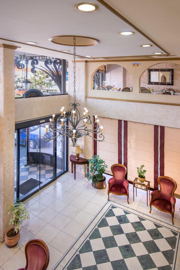 איגומניטסה Jolly Hotel מראה חיצוני תמונה