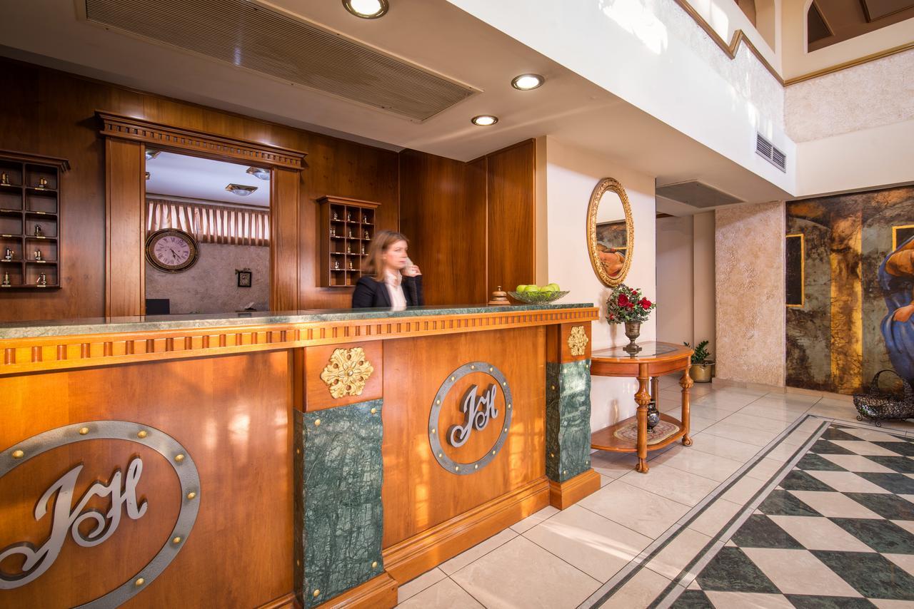 איגומניטסה Jolly Hotel מראה חיצוני תמונה